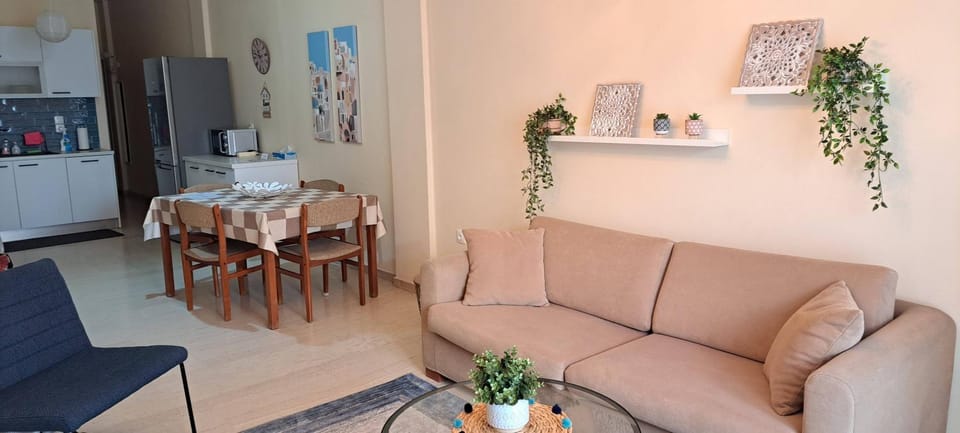 Living room, Seating area, air conditioner