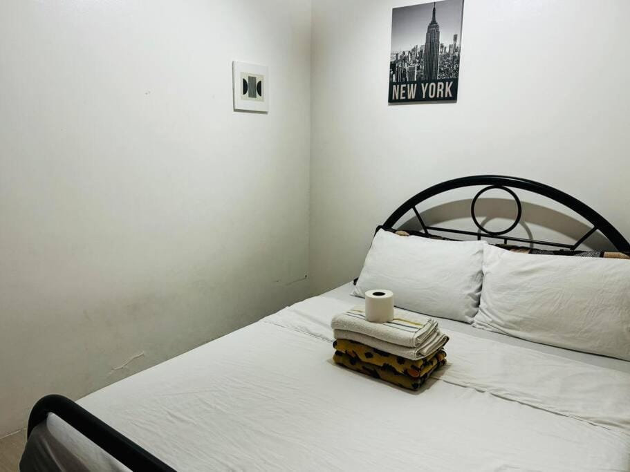 Shore Residence D23 shortwalk MOA Apartment in Pasay