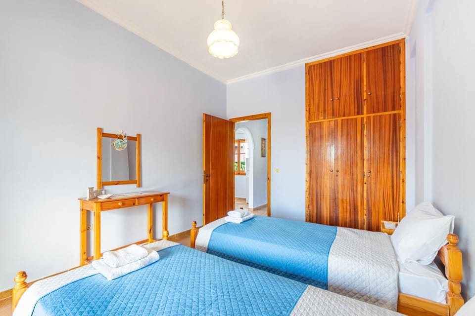 Property building, Living room, Bedroom