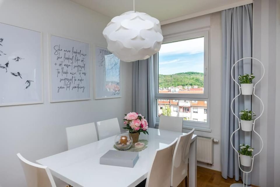 Luxury Cozy apartment Mila Apartment in City of Zagreb