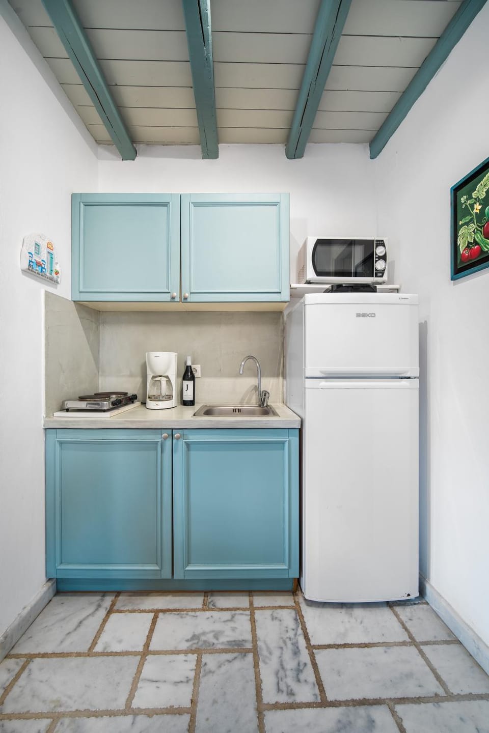 Kitchen or kitchenette, Living room