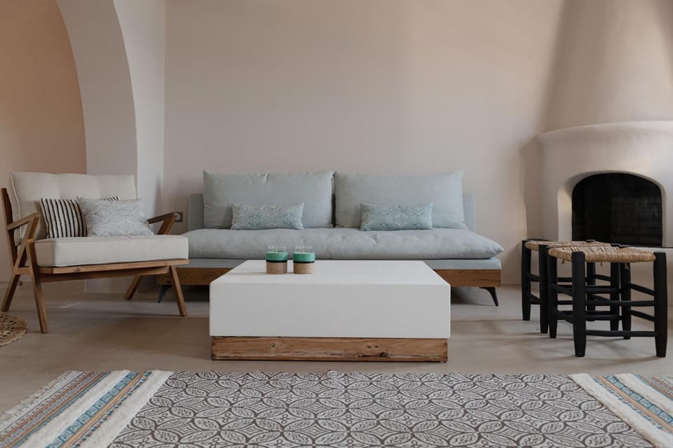 Seating area, flat iron