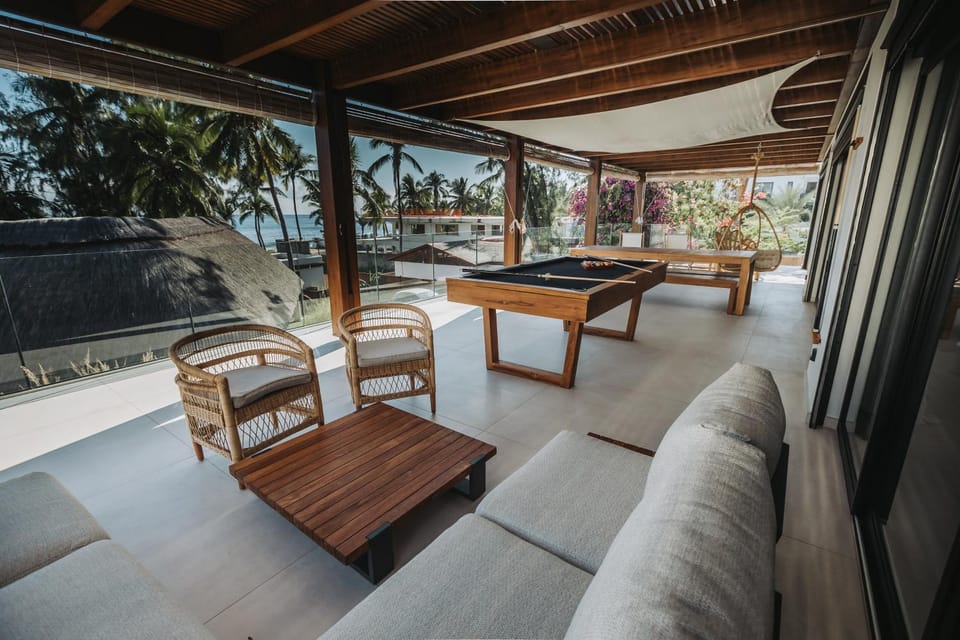 Charles - magnifique villa neuve avec piscine et accès direct à la plage Villa in Saint-Paul
