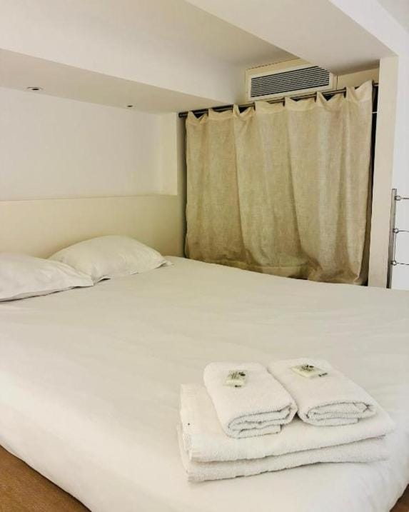 Liberte - Wifi, AC, 2pers, Hyper Centre Apartment in Nice
