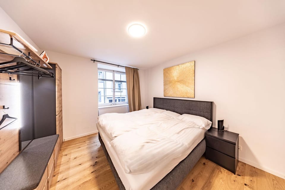 Bed, Photo of the whole room, Bedroom, Family, heating