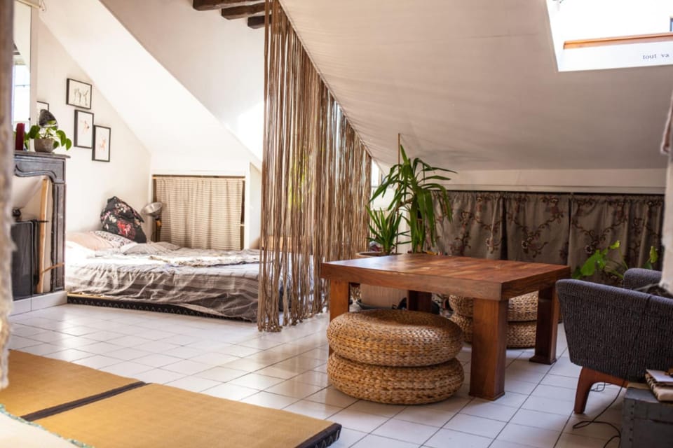 Cozy Studio Near The Canal Saint Martin Apartment in Paris