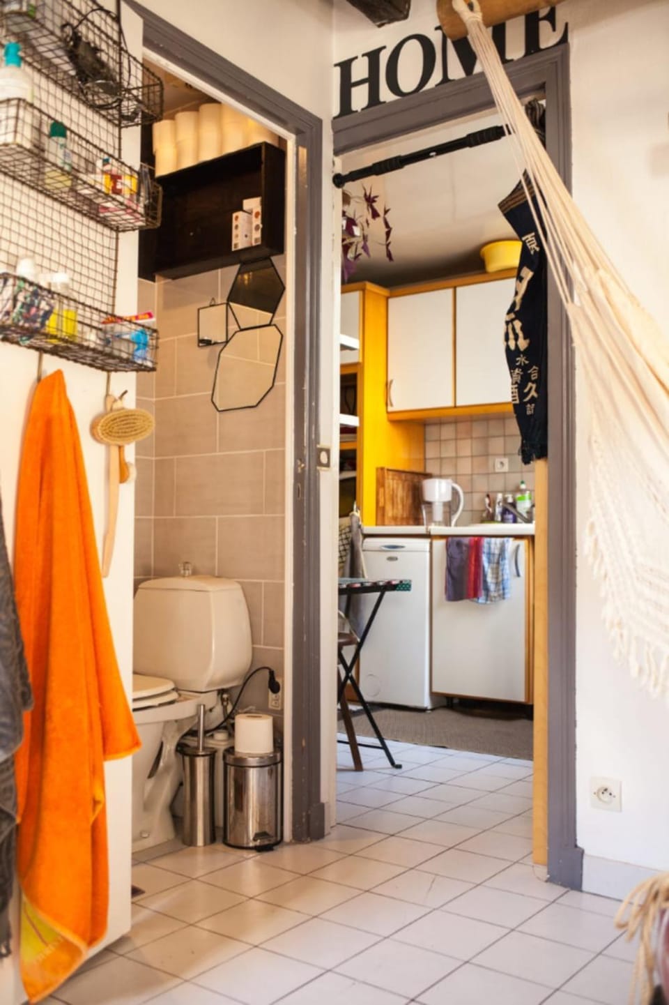 Cozy Studio Near The Canal Saint Martin Apartment in Paris