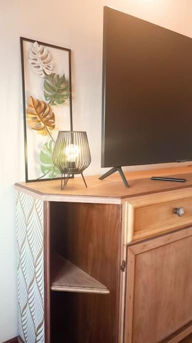 TV and multimedia, Living room, hair dresser