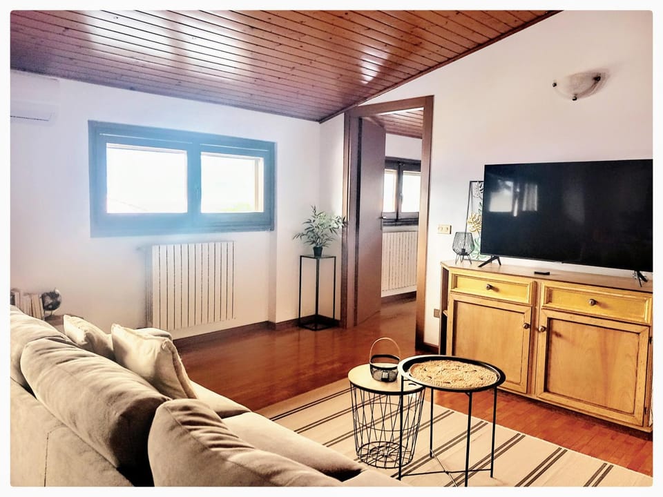 Lake View Apartment - Parking - Near Menaggio Apartment in Province of Lecco