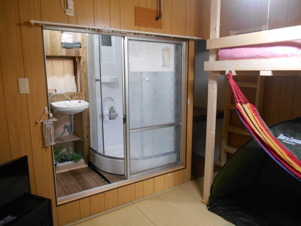 Shower, Photo of the whole room
