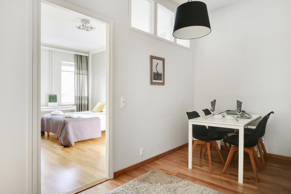 Bed, Photo of the whole room, Dining area, Bedroom