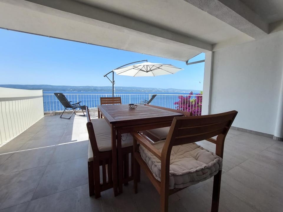 Balcony/Terrace, air conditioner