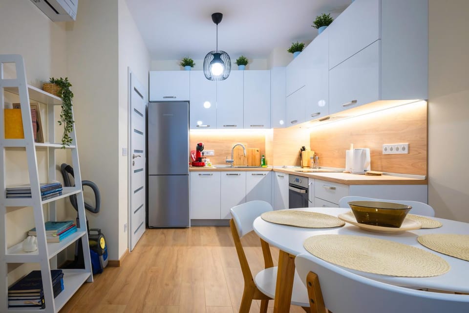 Coffee/tea facilities, Kitchen or kitchenette, Dining area, pet friendly