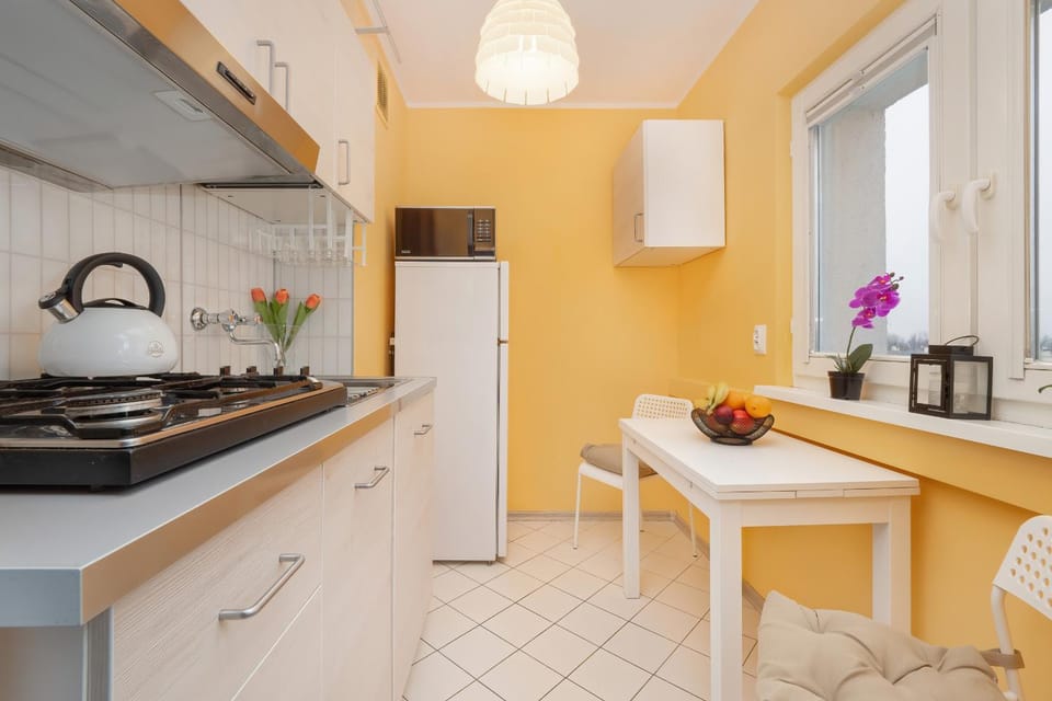 Kitchen or kitchenette, Dining area, minibar, pet friendly, stove