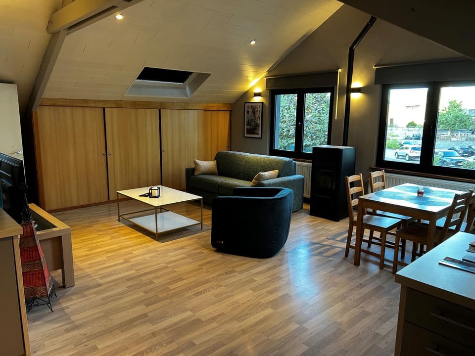 Living room, Seating area, Dining area