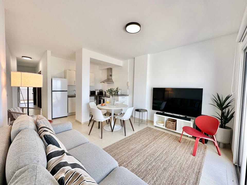 TV and multimedia, Living room, Dining area, kitchen