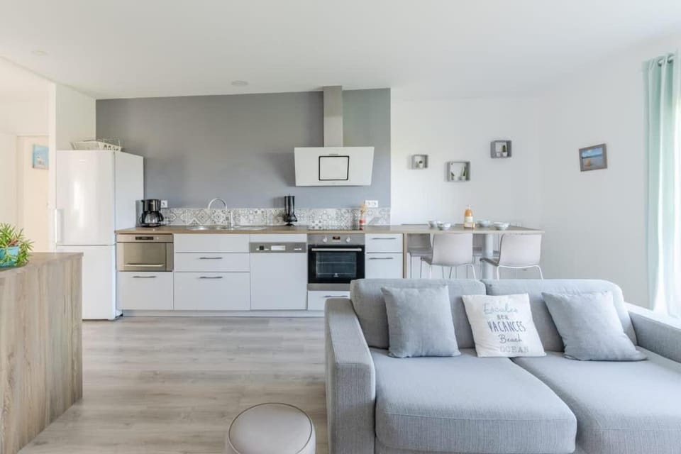 ROSCAROC ENEZ KARN - Joli T2 vue mer proche plage Apartment in Ploudalmézeau