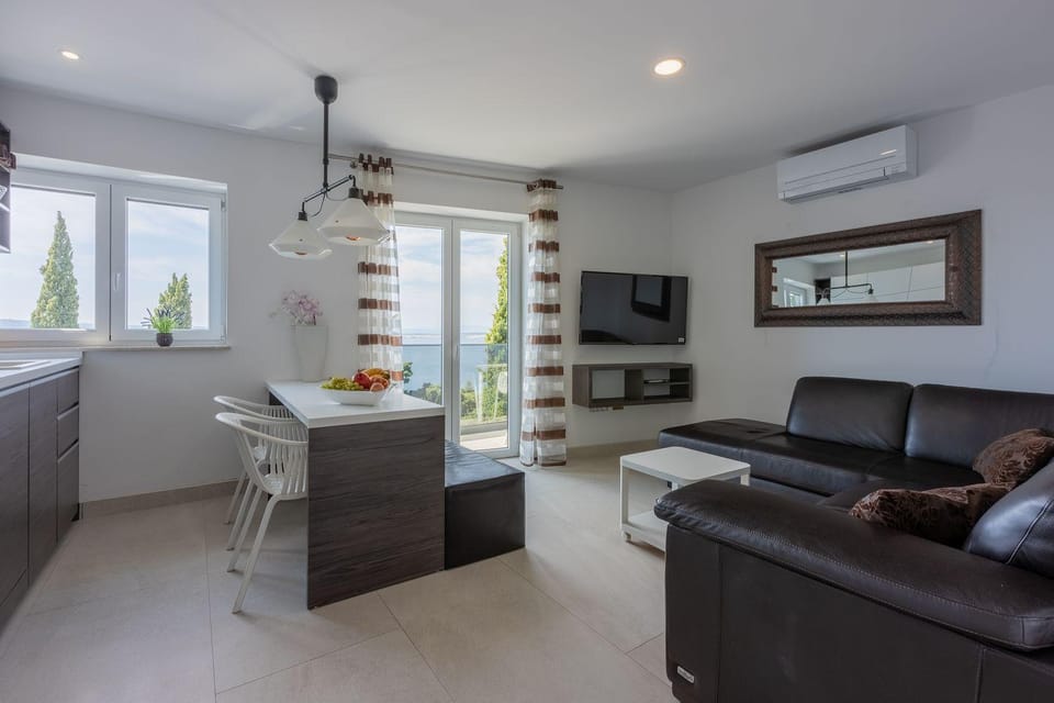 Modernes Apartment mit Meerblick, 500 Meter Strand Apartment in Crikvenica
