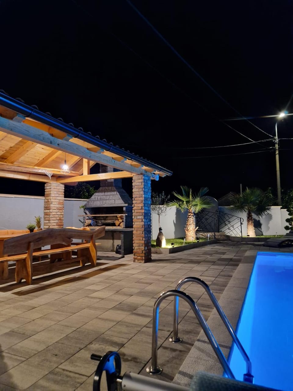 Night, Pool view, Swimming pool, sunbed