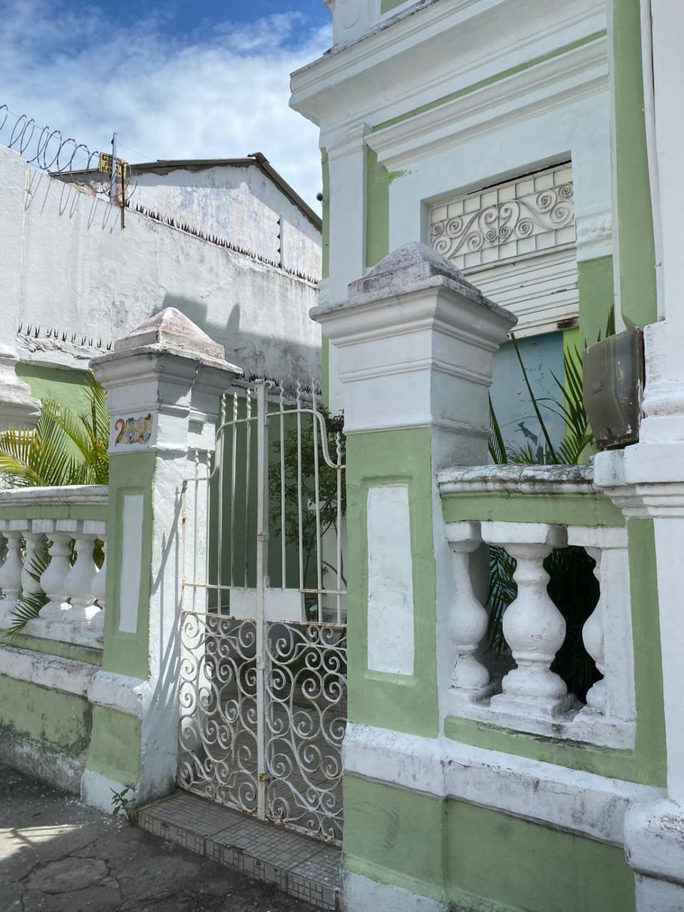 Property building, Facade/entrance