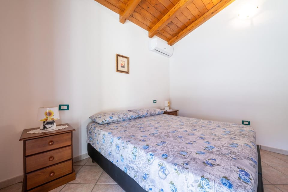 Property building, Living room, Bedroom