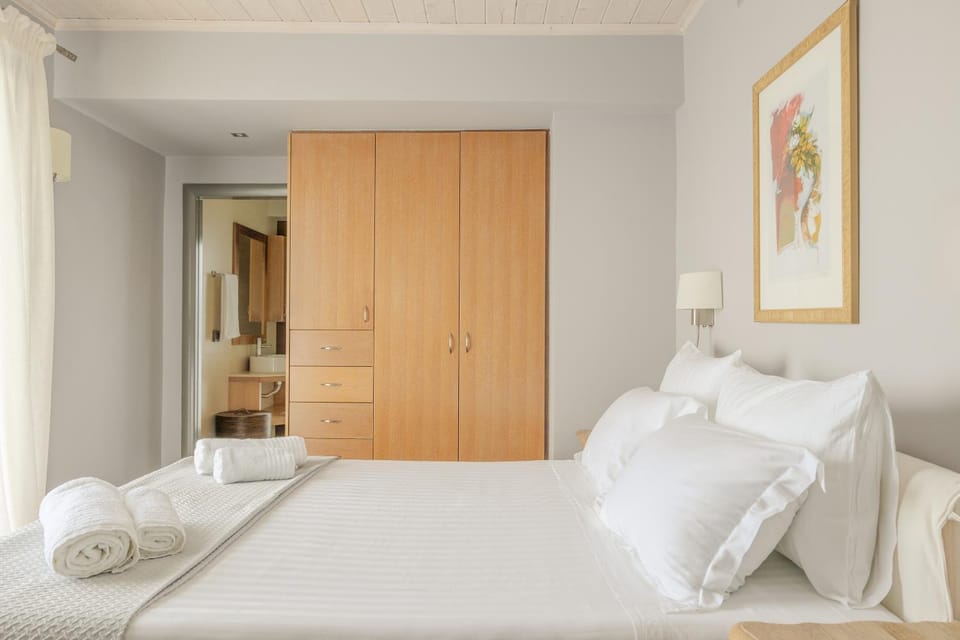 Villa Aldena Luxury Residence Villa in Peloponnese, Western Greece and the Ionian