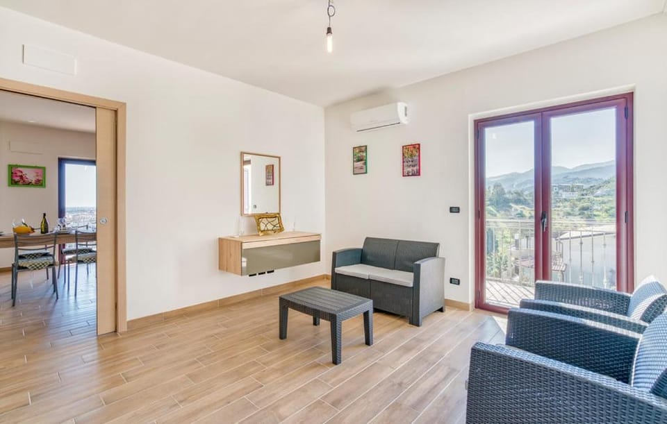 Badolato Apartments Apartment in Calabria