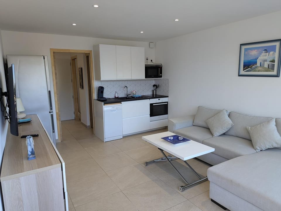 Living room, kitchen