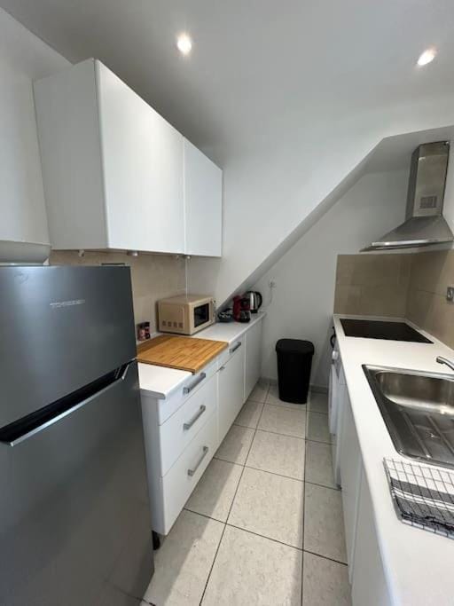 L'alberto-Appartement centre ville Beziers- Wifi -Balcon -Clim Apartment in Béziers