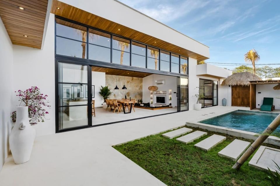 MaraVilla - Uluwatu by Yolla Hospitality Villa in Bali
