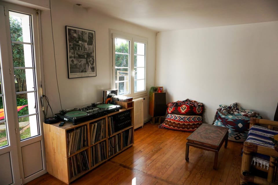 Seating area