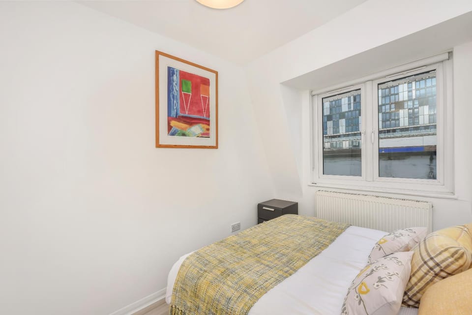 2 Bed Apartment- Finsbury Park Station C Apartment in London Borough of Islington