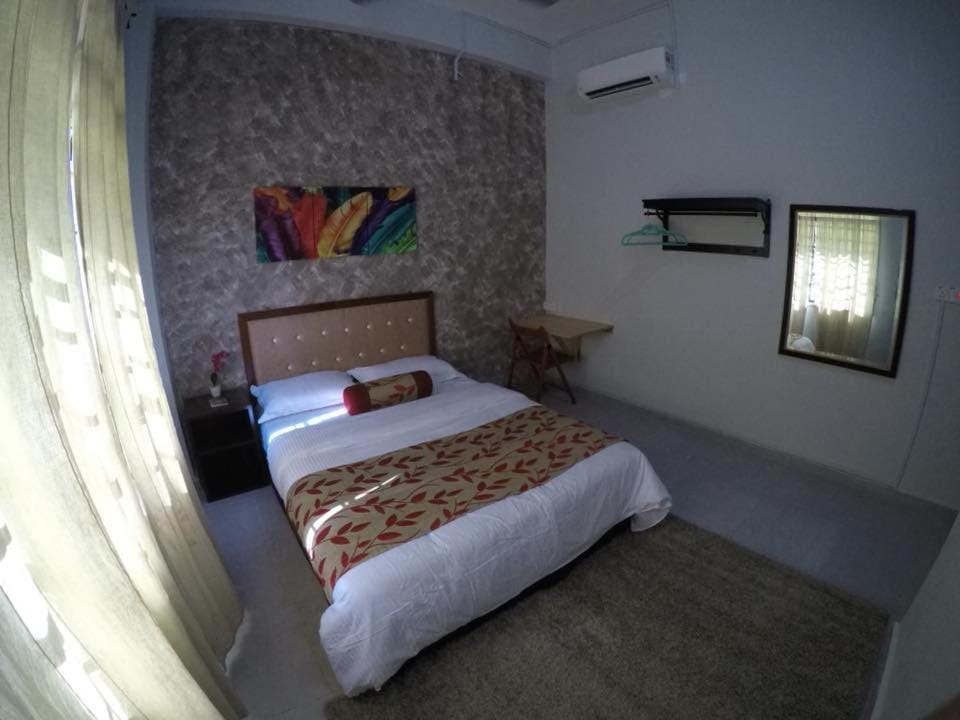 Bed, Photo of the whole room, Bedroom, air conditioner