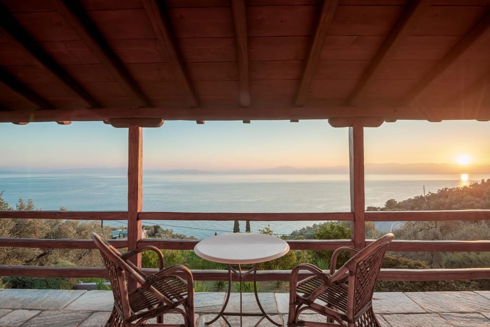 Patio, Day, Natural landscape, View (from property/room), Balcony/Terrace, Seating area, Dining area, Sea view