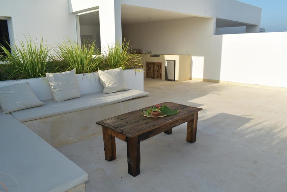 Patio, Day, View (from property/room), Balcony/Terrace, Balcony/Terrace, Living room, Seating area, Dining area, Garden view