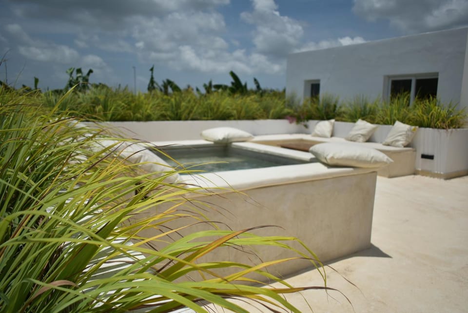 Off site, Day, Natural landscape, Summer, Garden, Hot Tub, Garden view, Garden view, Landmark view, Pool view, Pool view, Sea view, Swimming pool, Sunrise, Sunset