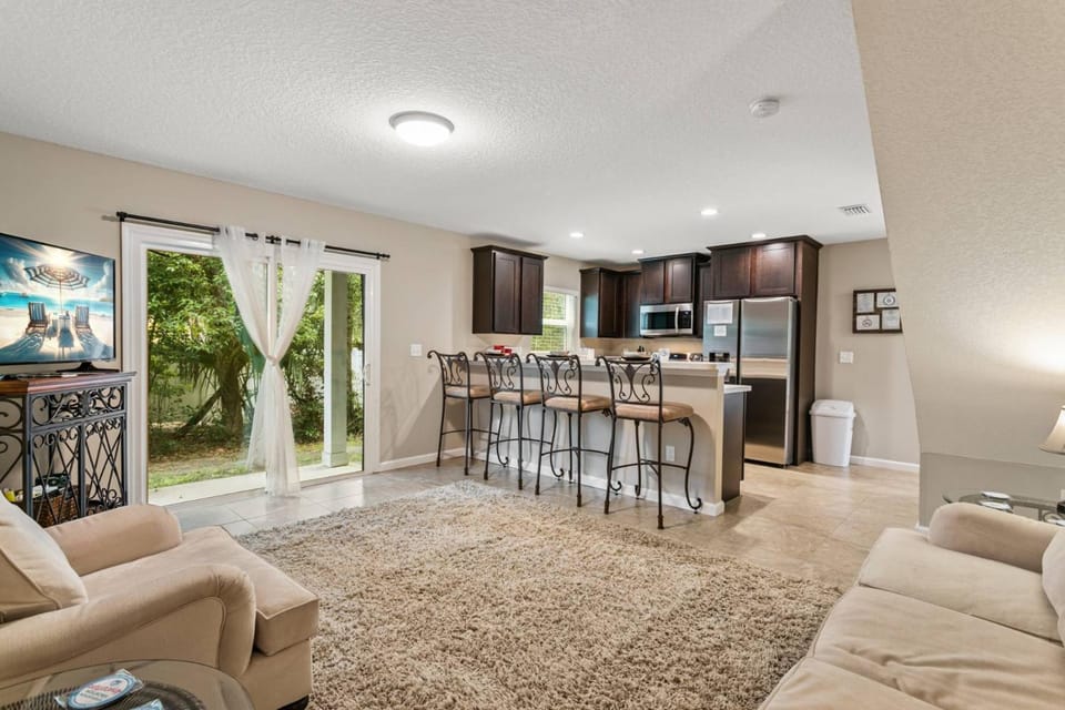 Pine Hill Point House in Florida