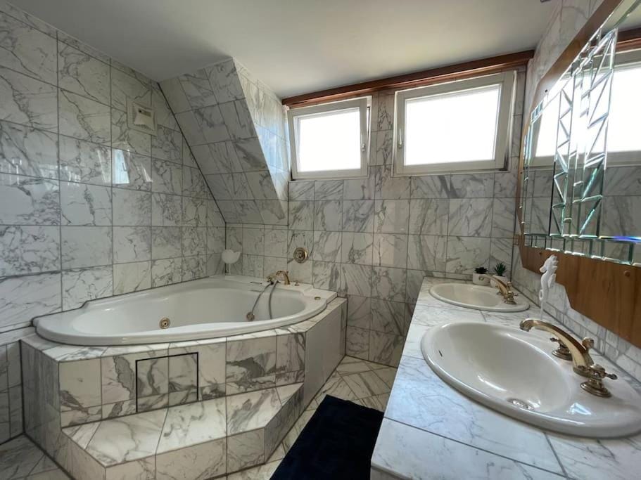 Shower, Bathroom, Bath