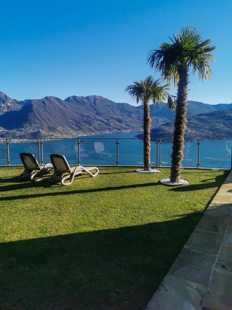 Natural landscape, Lake view, sunbed