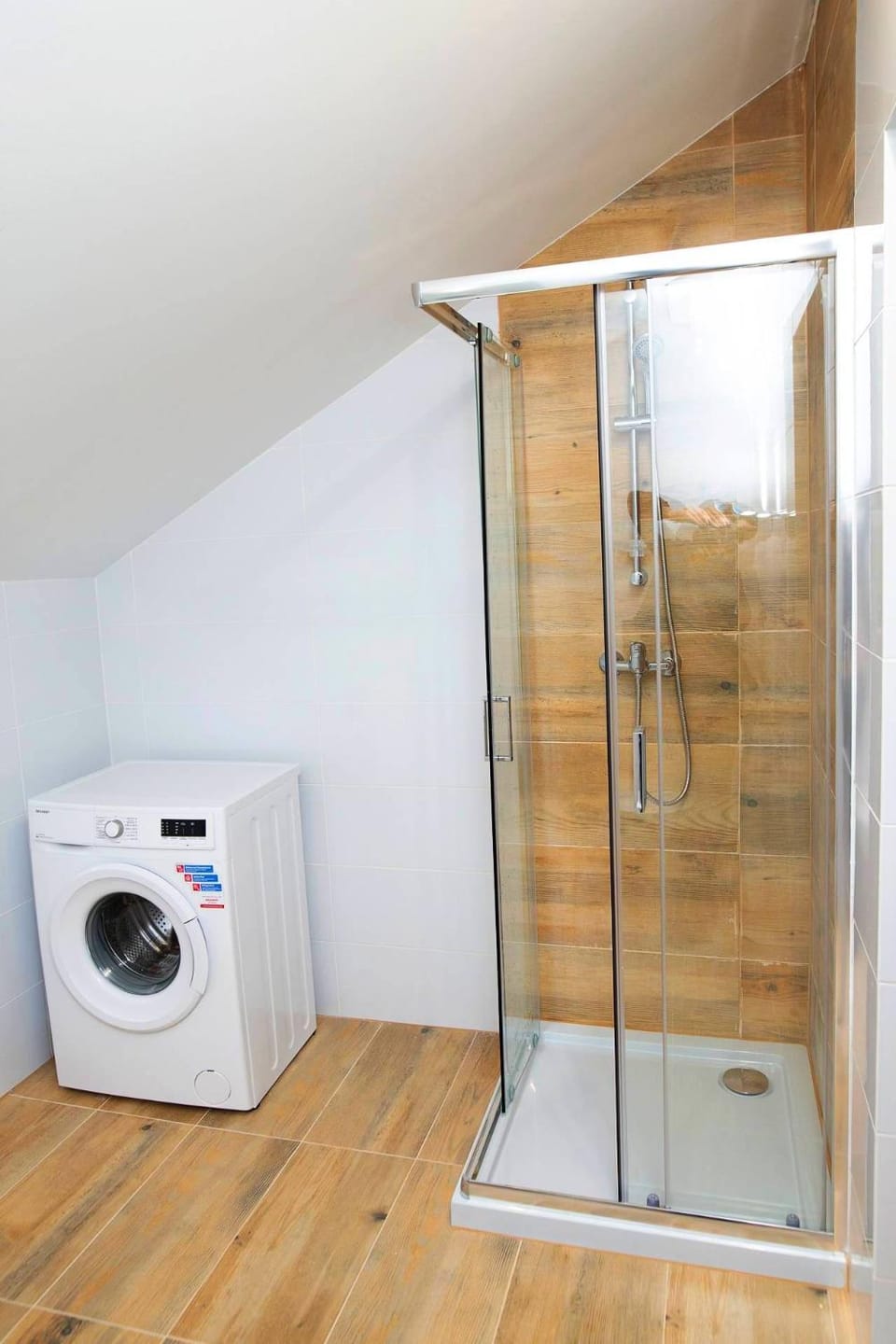 Shower, Bathroom, washing machine, dryer