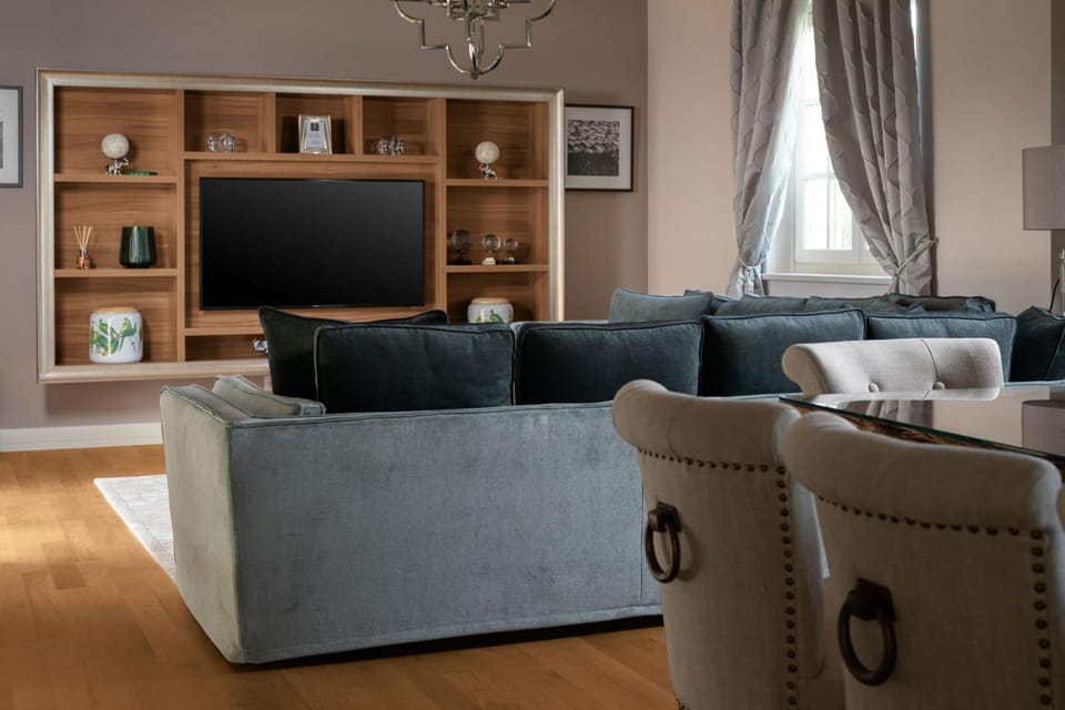 Communal lounge/ TV room, Living room