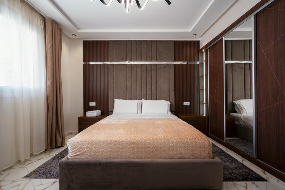 Bed, Photo of the whole room, Bedroom, wardrobe