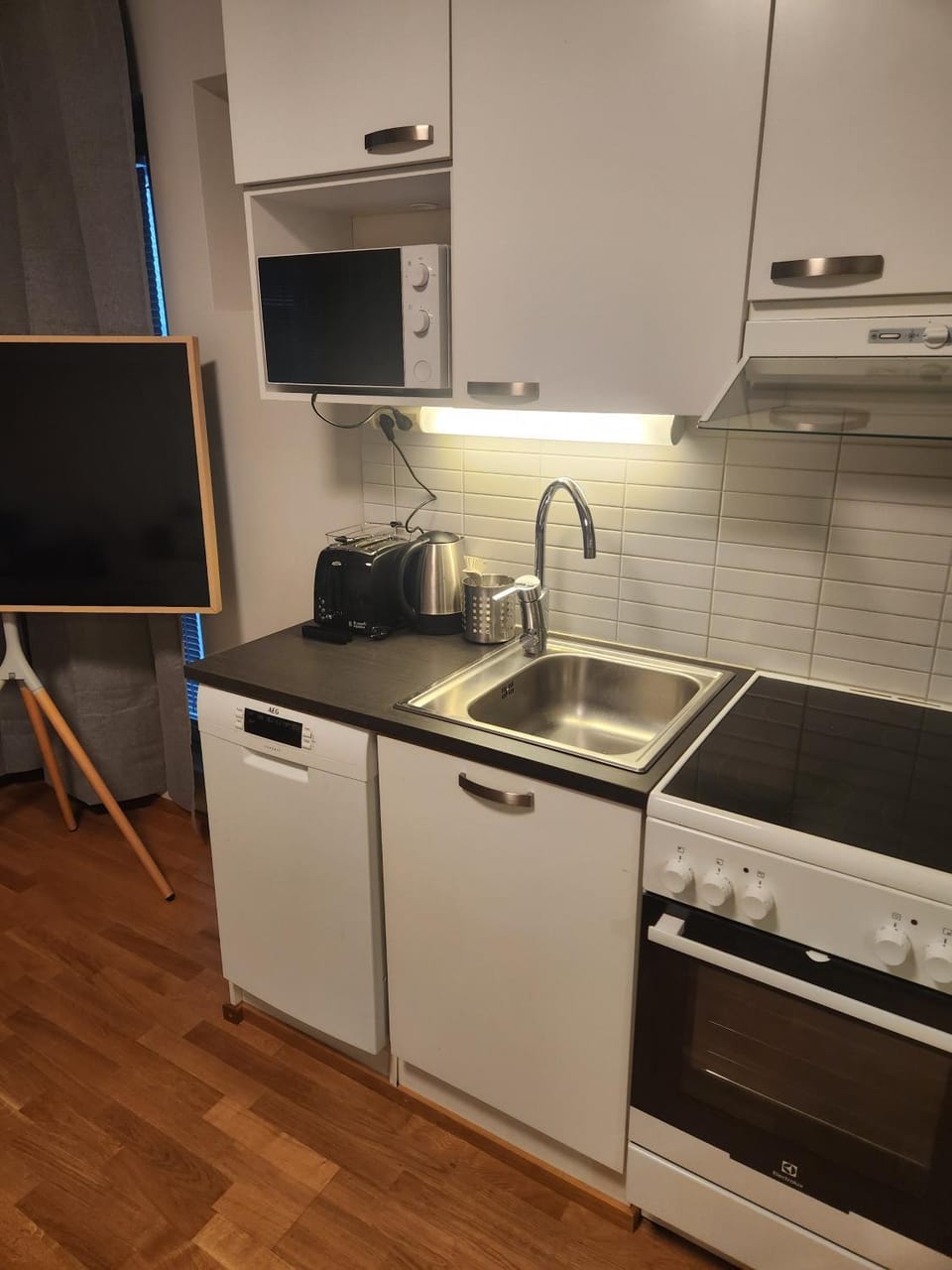 Coffee/tea facilities, Kitchen or kitchenette, dishwasher, minibar, pet friendly, stove, toaster