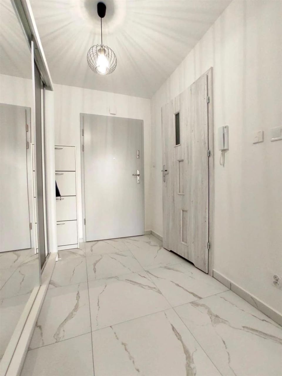 Apartament Julia 1-3 os I piętro z balkonem i garażem Apartment in Poland
