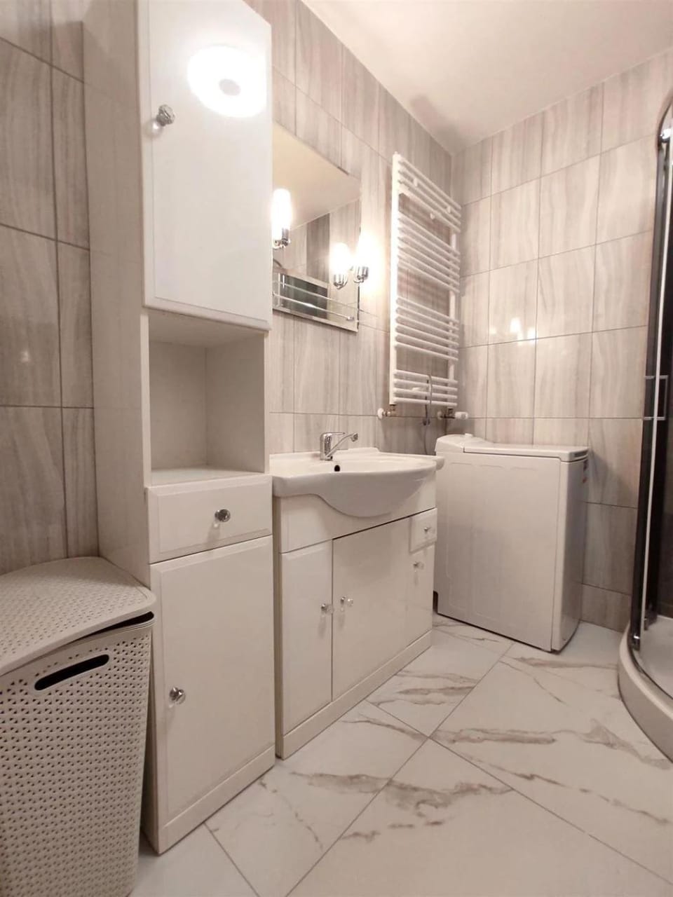 Apartament Julia 1-3 os I piętro z balkonem i garażem Apartment in Poland
