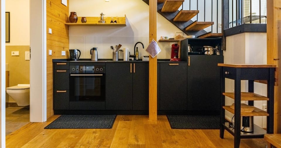 Property building, Kitchen or kitchenette, Living room