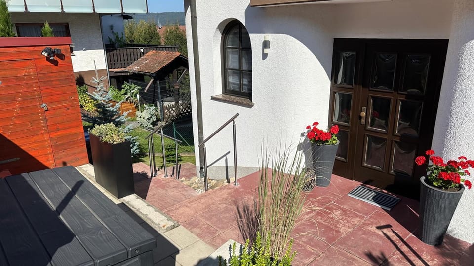 Property building, Garden, View (from property/room), Balcony/Terrace, Garden view