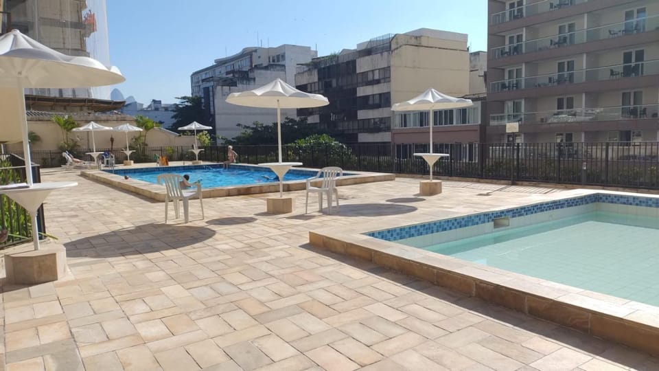 Apartamento no Arpoador Copacabana Apartment in Rio de Janeiro