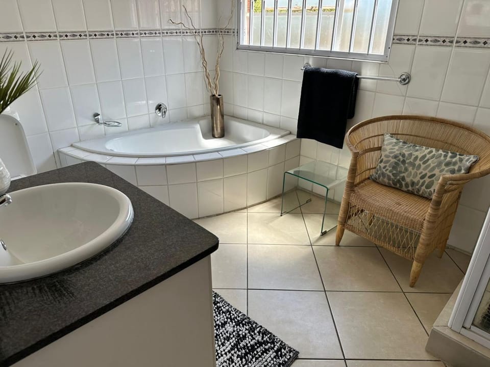 Bathroom, Bath
