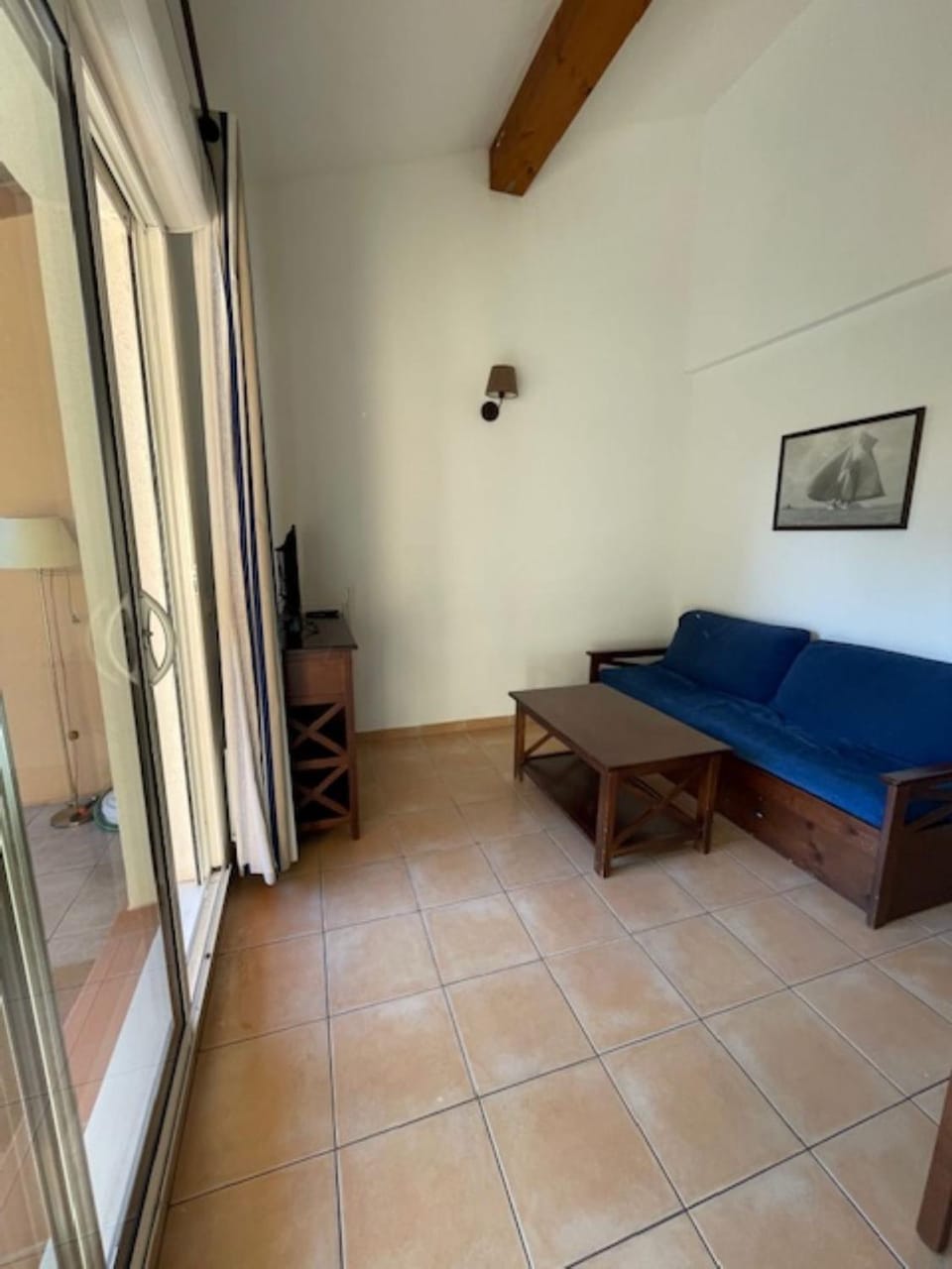 Communal lounge/ TV room, Living room